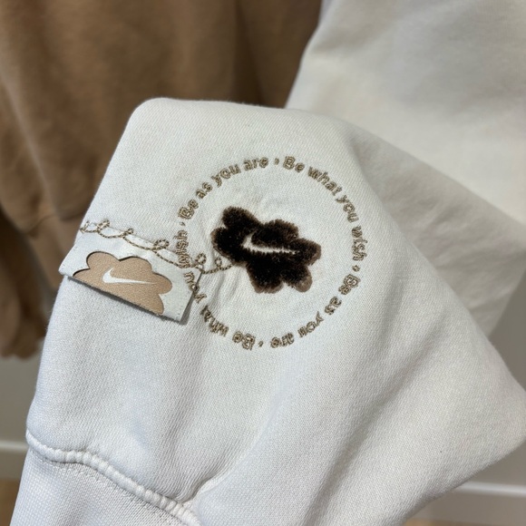 NIKE | dual colour cropped oversized crew size small - Picture 4 of 11